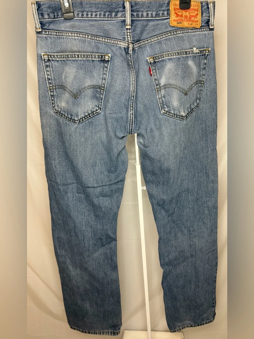 Levi’s 505 Men’s 34x32 Straight Leg Jeans Medium Wash 100% Cotton